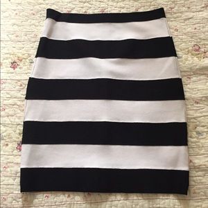 Michael Kors body con skirt